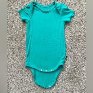 Kyte BABY bodysuit